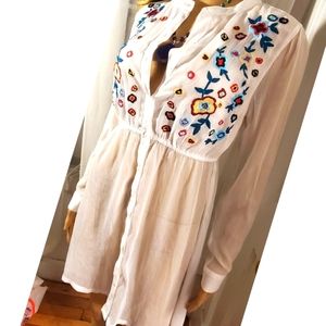 NWT BUFFALO BY DAVID BITTON EMBROIDERED WHITE TOP